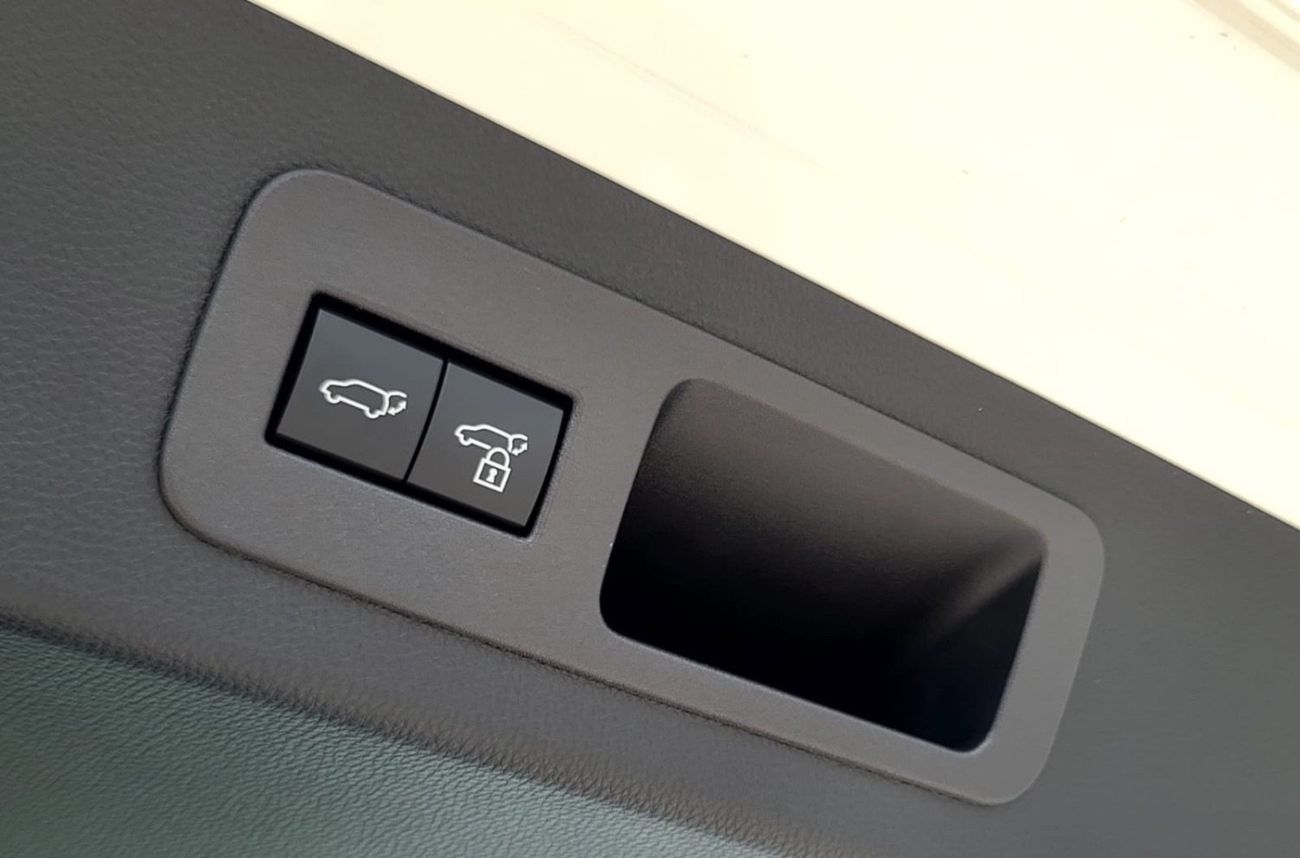 تويوتا لاند كروزر GR-S 3.3L