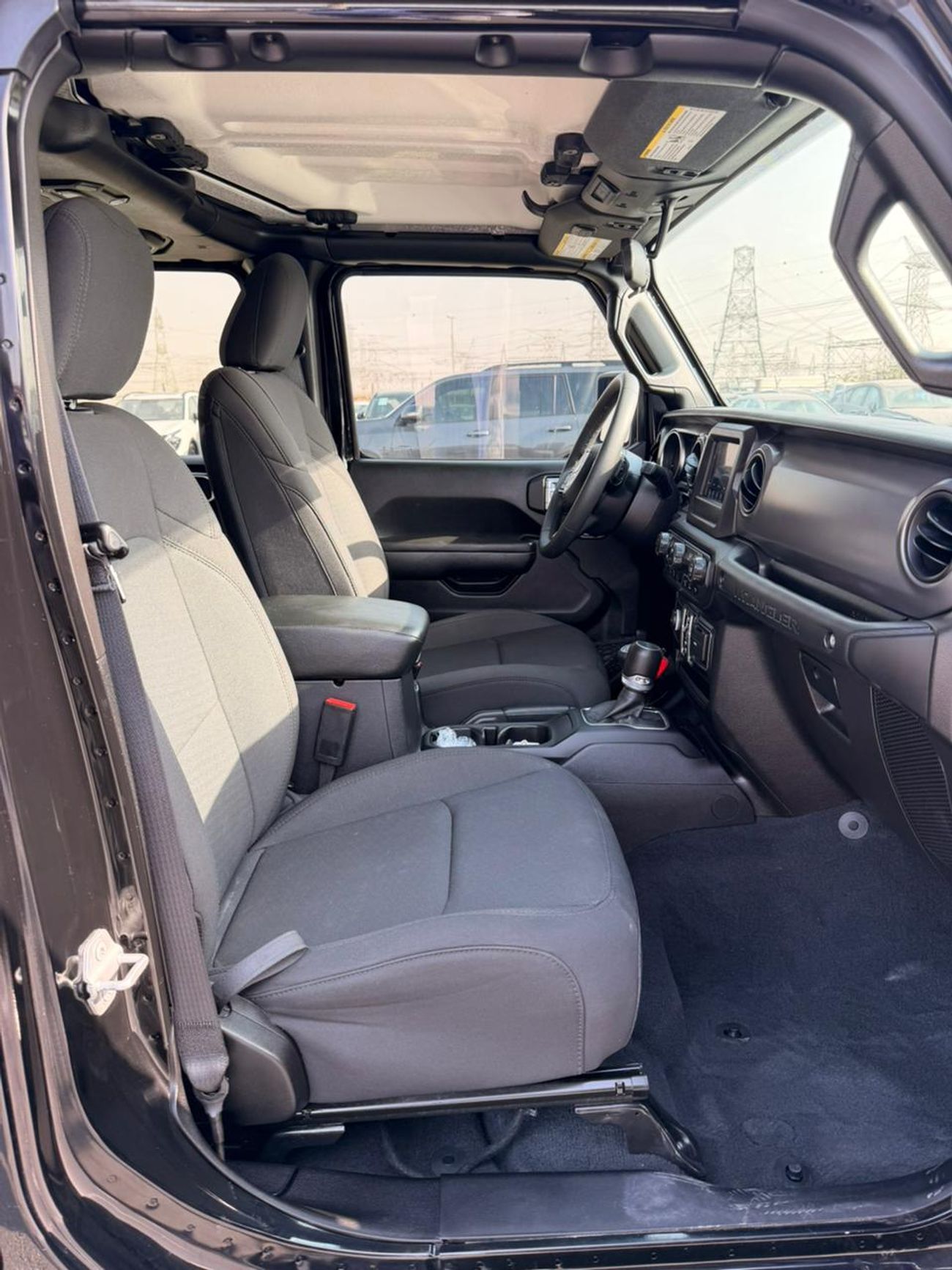 جيب رانجلر Jeep WRANGLER sport 4x4 2.0L  v4 270Hp petrol Engine Colour Black Interior black Transmission Automa