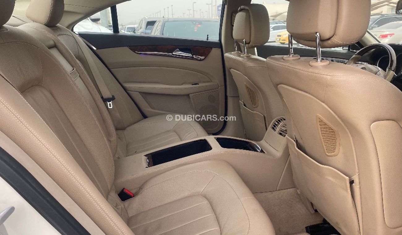 مرسيدس بنز CLS 550 4.6L V8