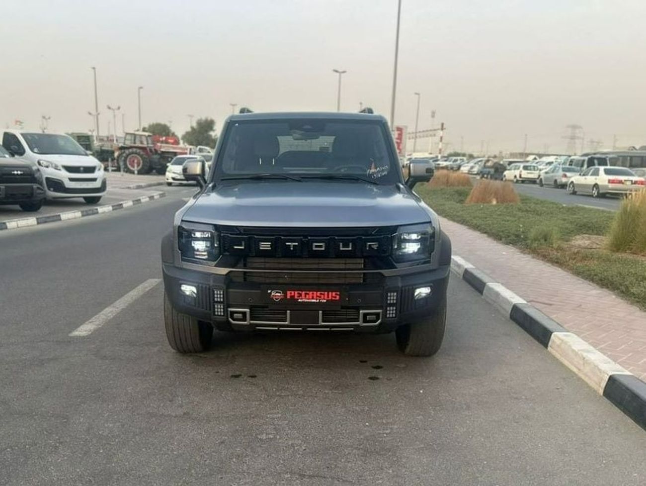 Jetour T2 JETOUR T2 2.0L PETROL 2025 7 SPEEDS  FULL OPTION