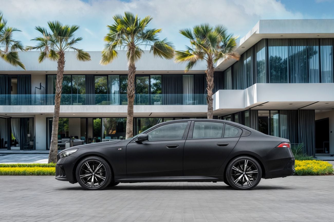 بي أم دبليو 530i 530i M Sport | 4,700 P.M | 0% Downpayment | Warranty!