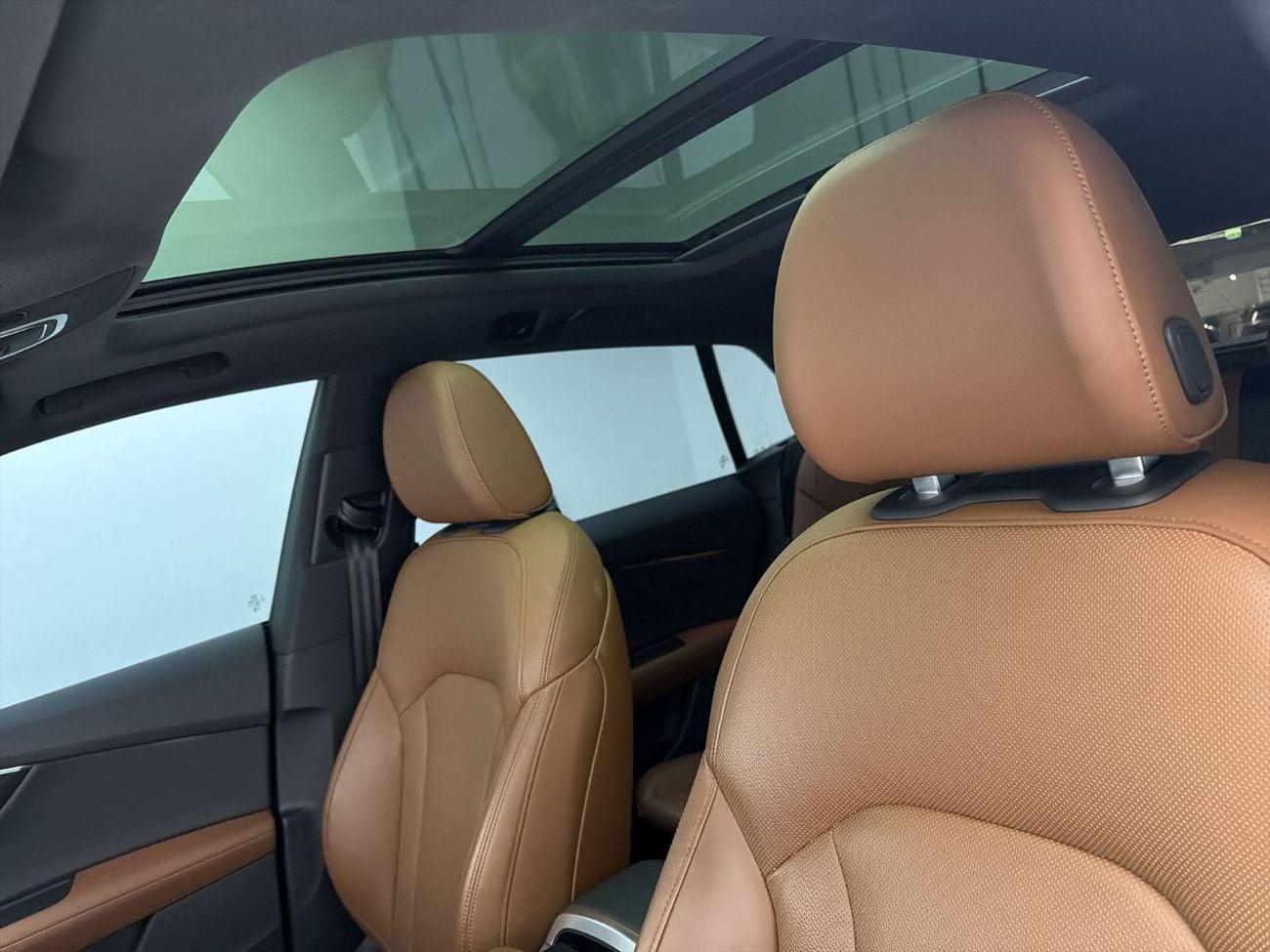 أودي Q8 55 TFSI quattro (340 HP) Q8 55 TFSI quat 340hp Luxury (Ref# 38605)