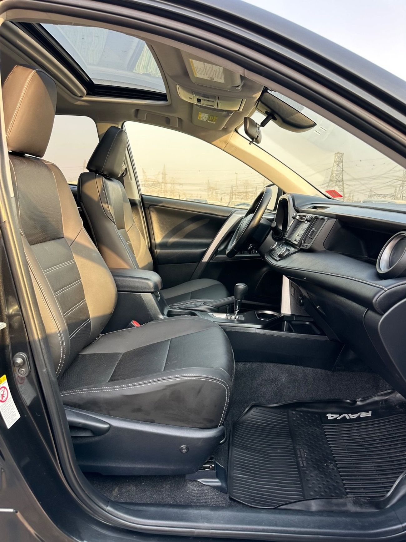 Toyota RAV4 Hybrid XLE 2.5L