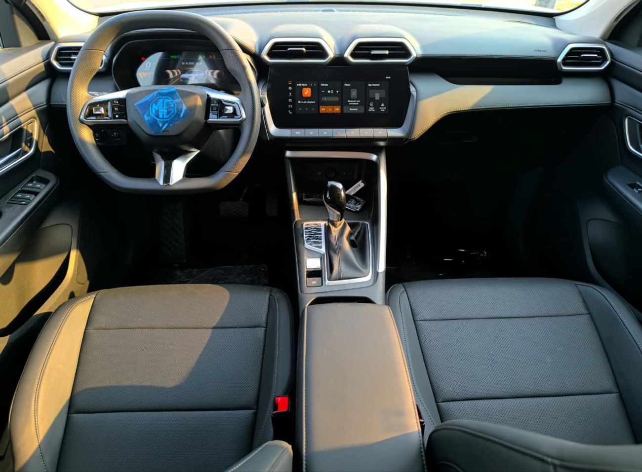 MG ZS 1.5L Mid Option GCC Specs 2025 Model Brand New