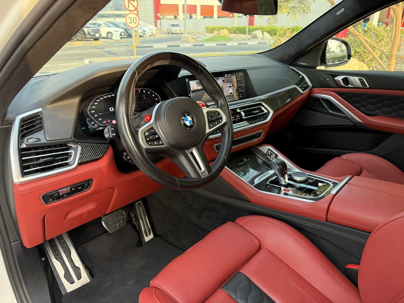 BMW X6 xDrive40i Luxury M Sport Package 3.0L GCC SPEC UNDER WARRANTY AND SERVICE CONTRACT