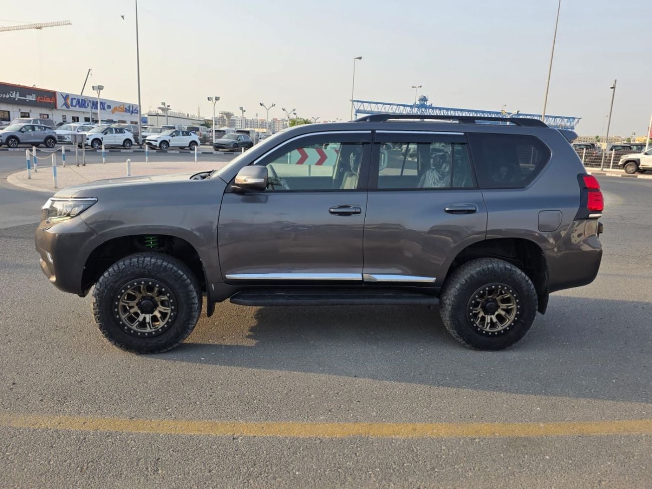 Toyota Prado 2019 4WD AT DIESEL = RIGHT HAND