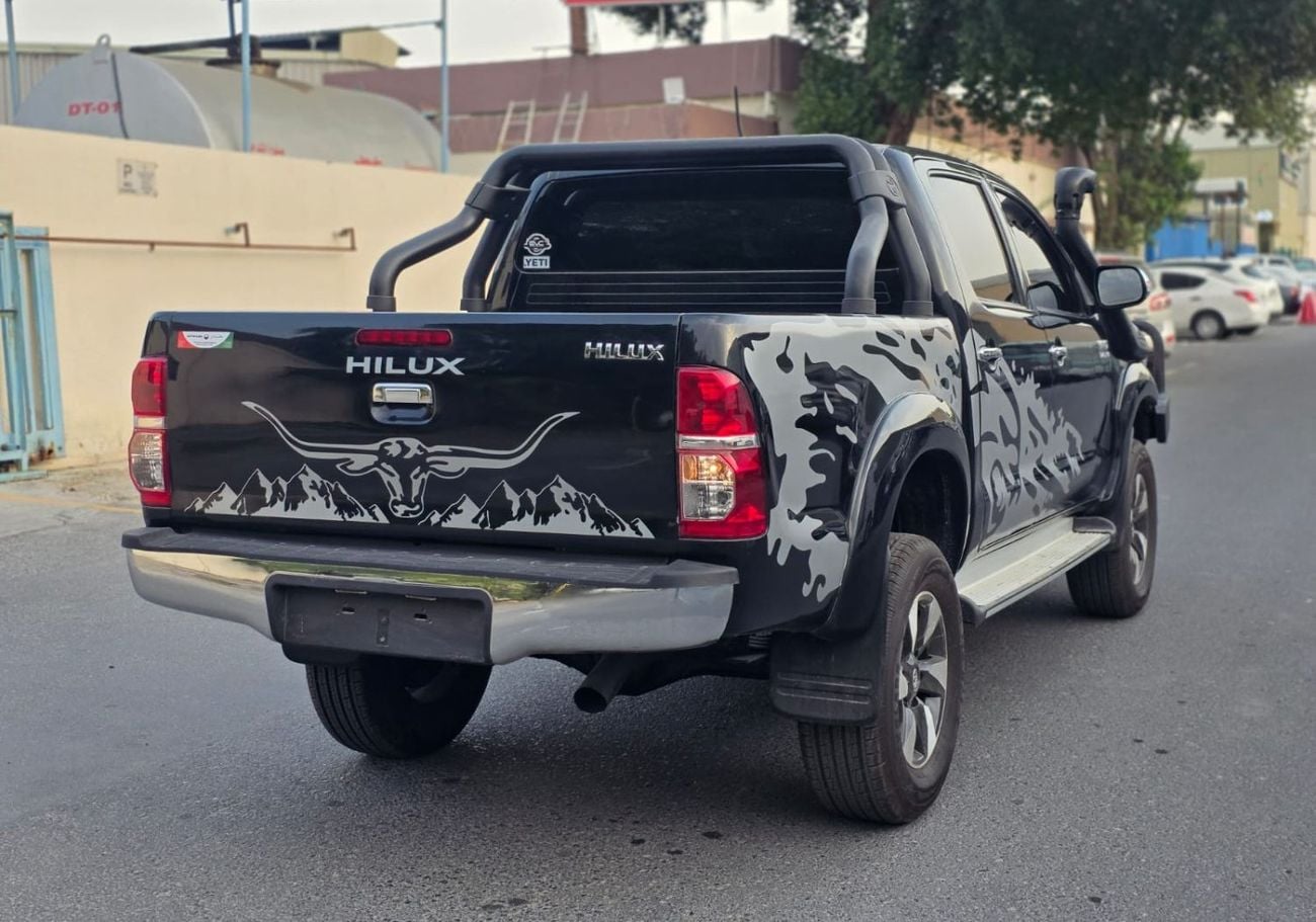 Toyota Hilux 2015 | 3.0L DIESEL | AT | RHD | DOUBLE CABIN | HEAVY BULL BAR | AIR SNORKEL | SPORTS BAR