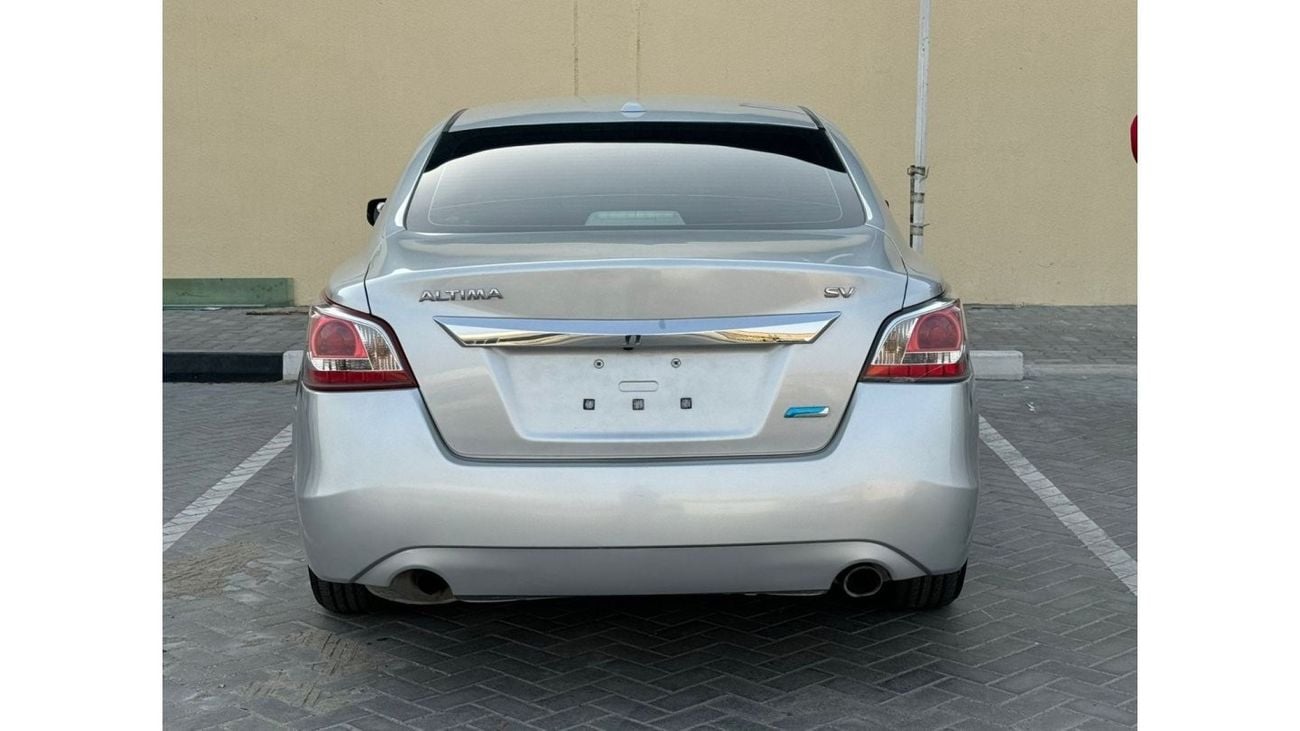 نيسان ألتيما SV