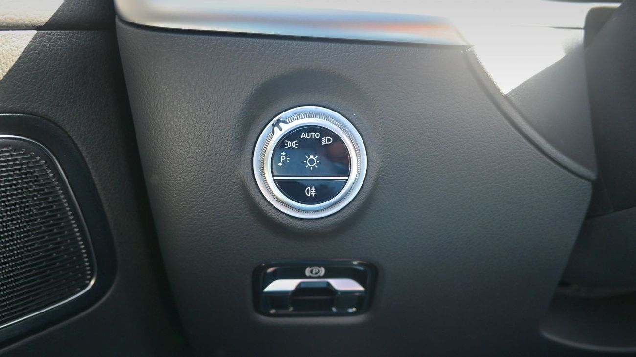 Mercedes-Benz C 200 Mercedes C200 L 2025 1.5L 4 Cylinder 170 hp  4 Doors 5 Seats Dark Night outside Black inside