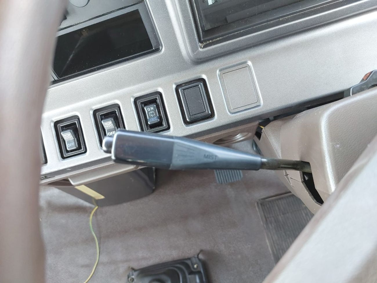 Toyota Coaster TOYOTA COASTER BUS RHD 1988 MODEL 3.4L DIESEL MANUAL(PM10133)