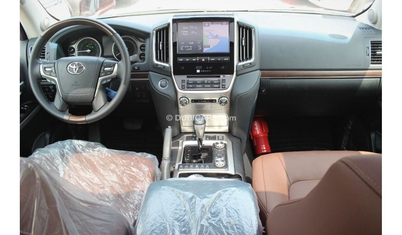 Toyota Land Cruiser VXR V8 5.7, GCC , UNDER WARRANTY FROM LOCAL DEALER (Inclusive VAT)