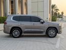 Toyota Land Cruiser VXR Facelifted With Interior and Exterior GCC Specs | Well Maintained
