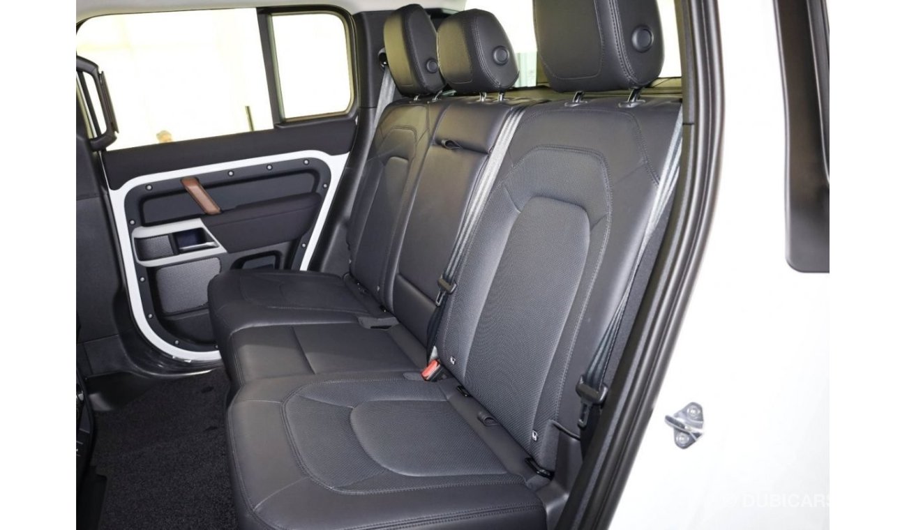 لاند روفر ديفندر 110 SE P300 | 5Yrs Warranty and Service PKG | GCC