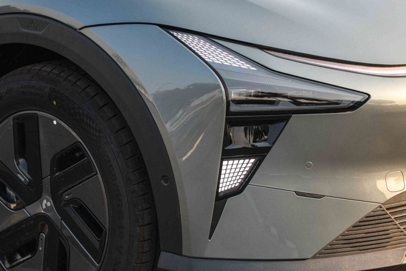 Ji Yue 01 2023 JIYUE 01 MAX - رمادي من الداخل أبيض | Export Only