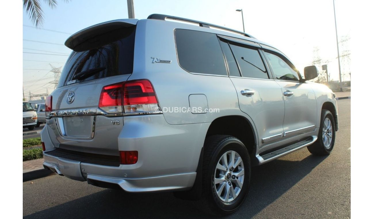 Used TOYOTA LAND CRUISER V8 FULL OPTION 2021 MODEL 2021 for sale in