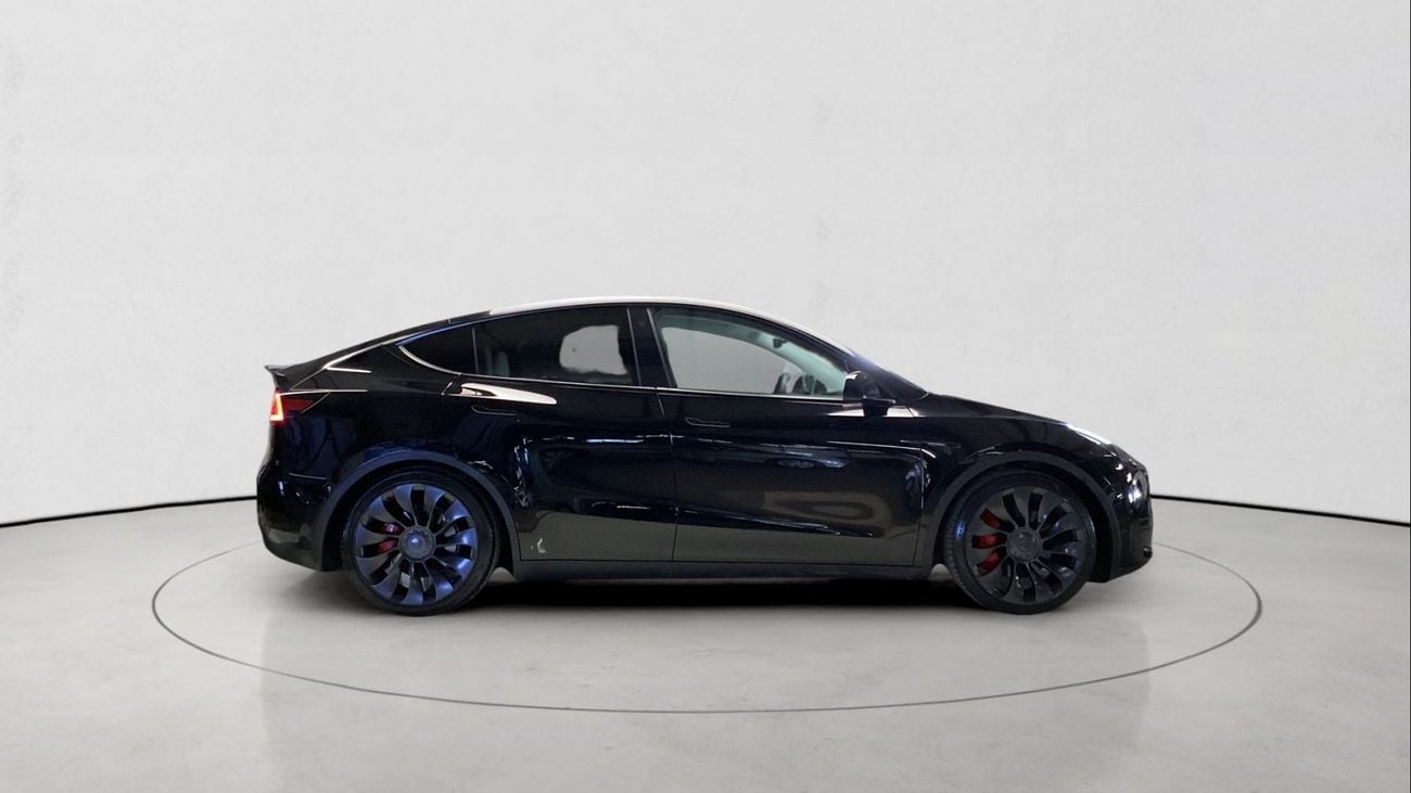 تسلا موديل Y Performance (Dual Motor) | شامل الضمان | 0 ﺪﻔﻋﺓ ﺃﻮﻟﻯ