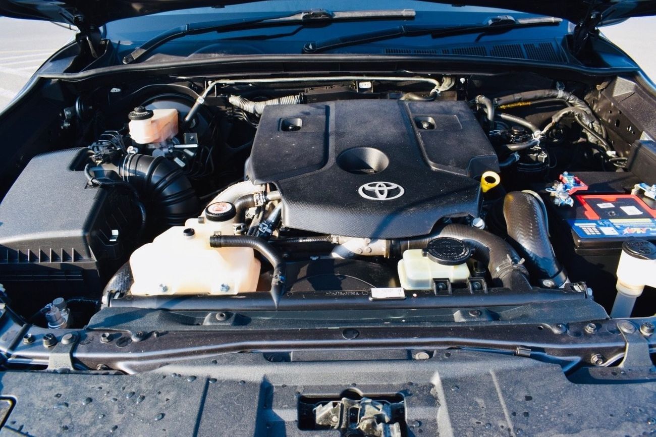 Toyota Hilux Toyota Hilux pickup 2020 Years 2.8 Diesel push start Accident free