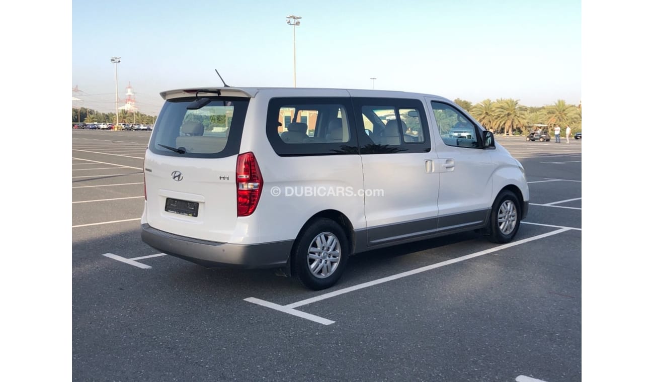 Hyundai H-1 HYUNDI H1 MODEL 2018 GCC CAR PERFECT CONDITION INSIDE AND OUTSIDEf  FULL OPTION PANORAMIC ROOF LEATH