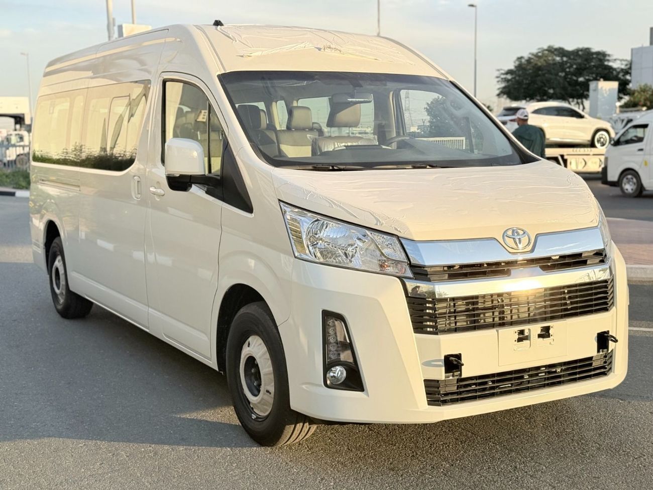 Toyota Hiace 2026 Toyota Hiace GL 13-Seater High-Roof Full-Option 3.5L V6 Petrol A/T RWD Export Only