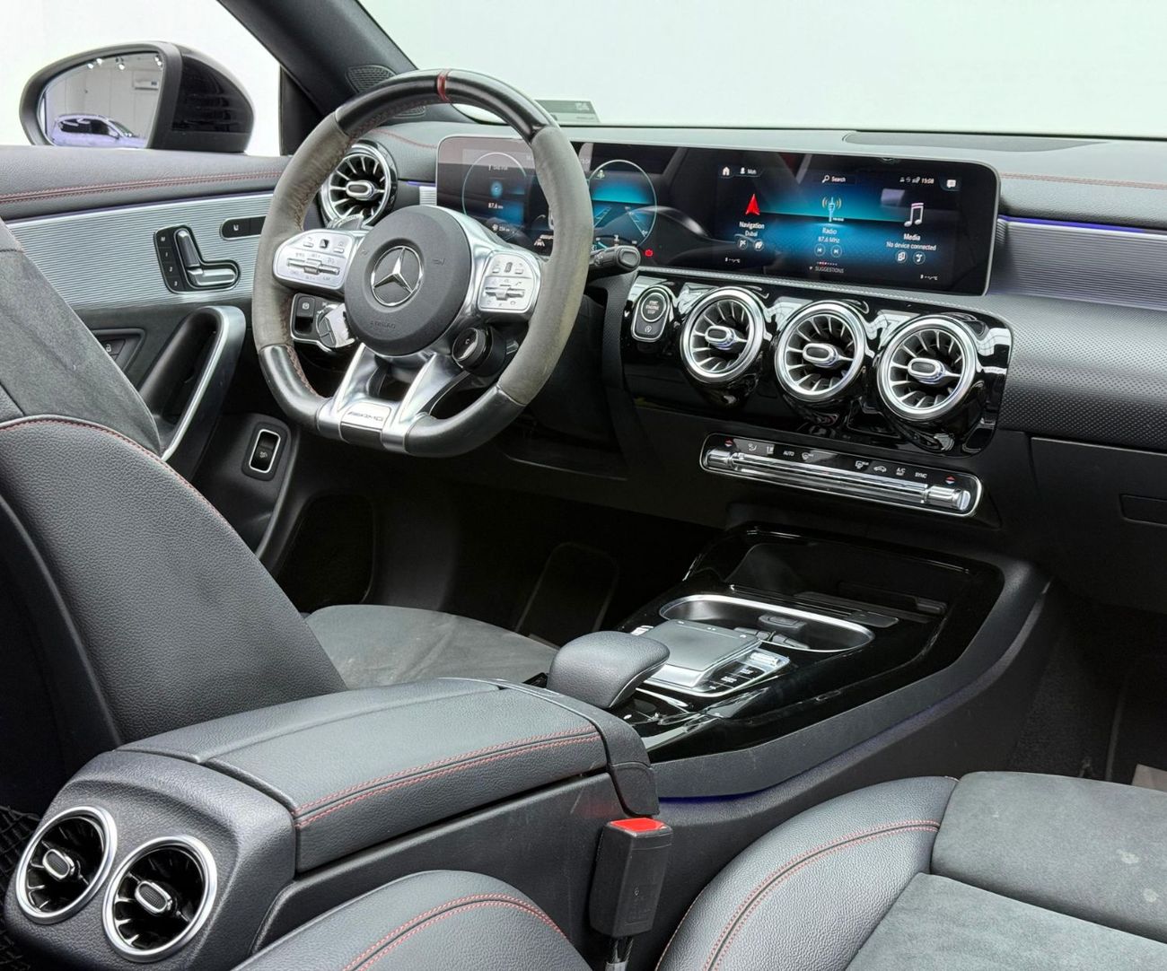 Mercedes-Benz CLA 35 AMG 4MATIC 2020 Mercedes Benz CLA35 AMG 4MATIC, Warranty, Full MB Service History, Excellent Condition,