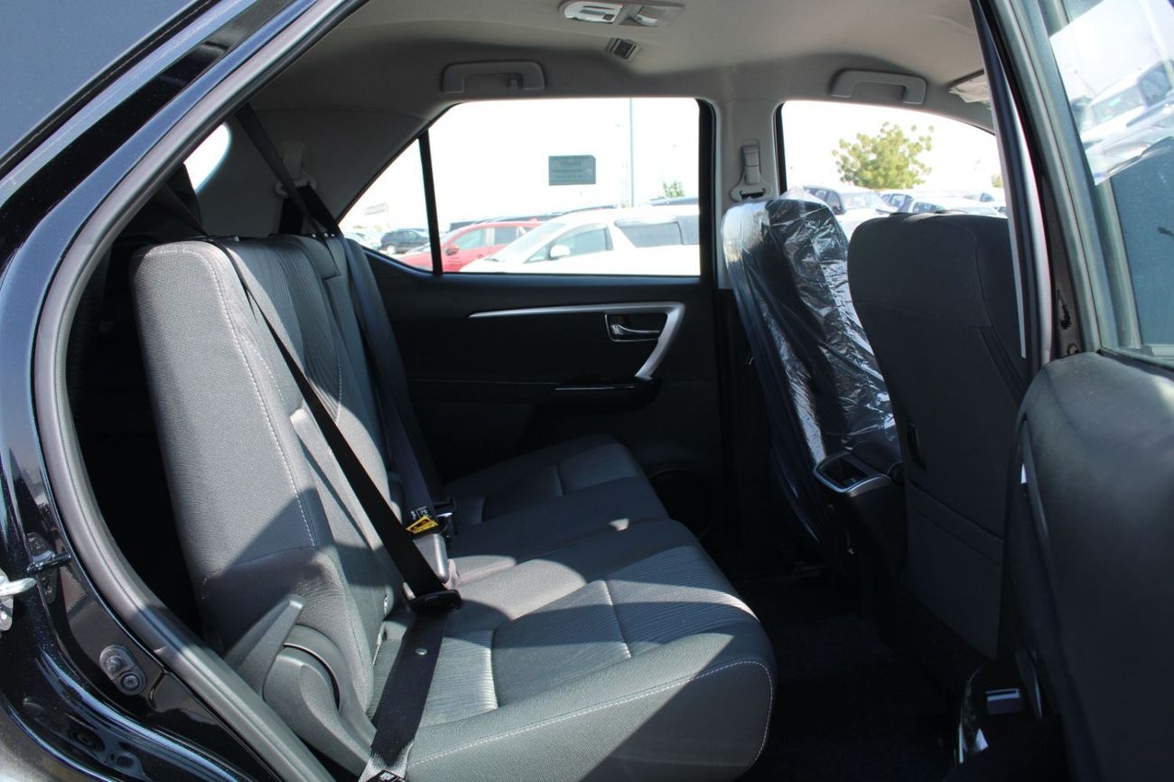 Toyota Fortuner TOYOTA FORTUNER 2.7L PETROL 4WD COMFORT  AUTO