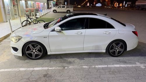 Mercedes Benz CLA250