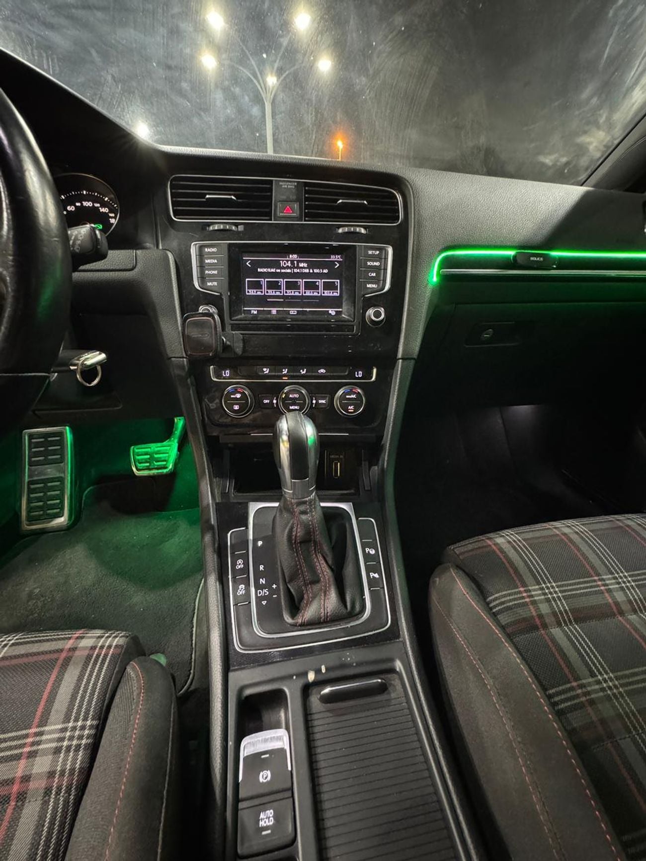 Volkswagen Golf GTI SE
