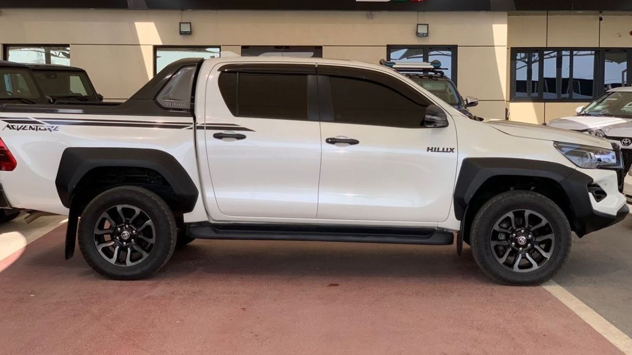 تويوتا هيلوكس GR سبورت