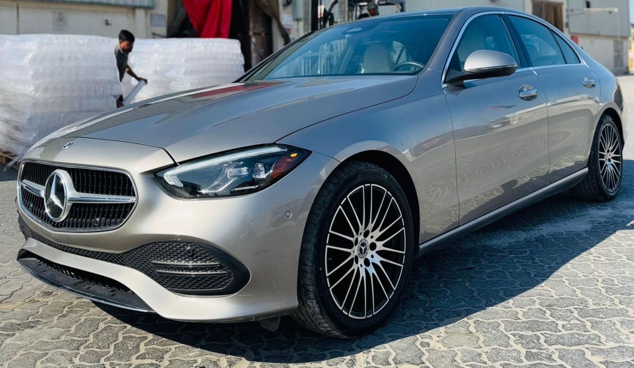 Mercedes Benz C300 STD (NON GCC)