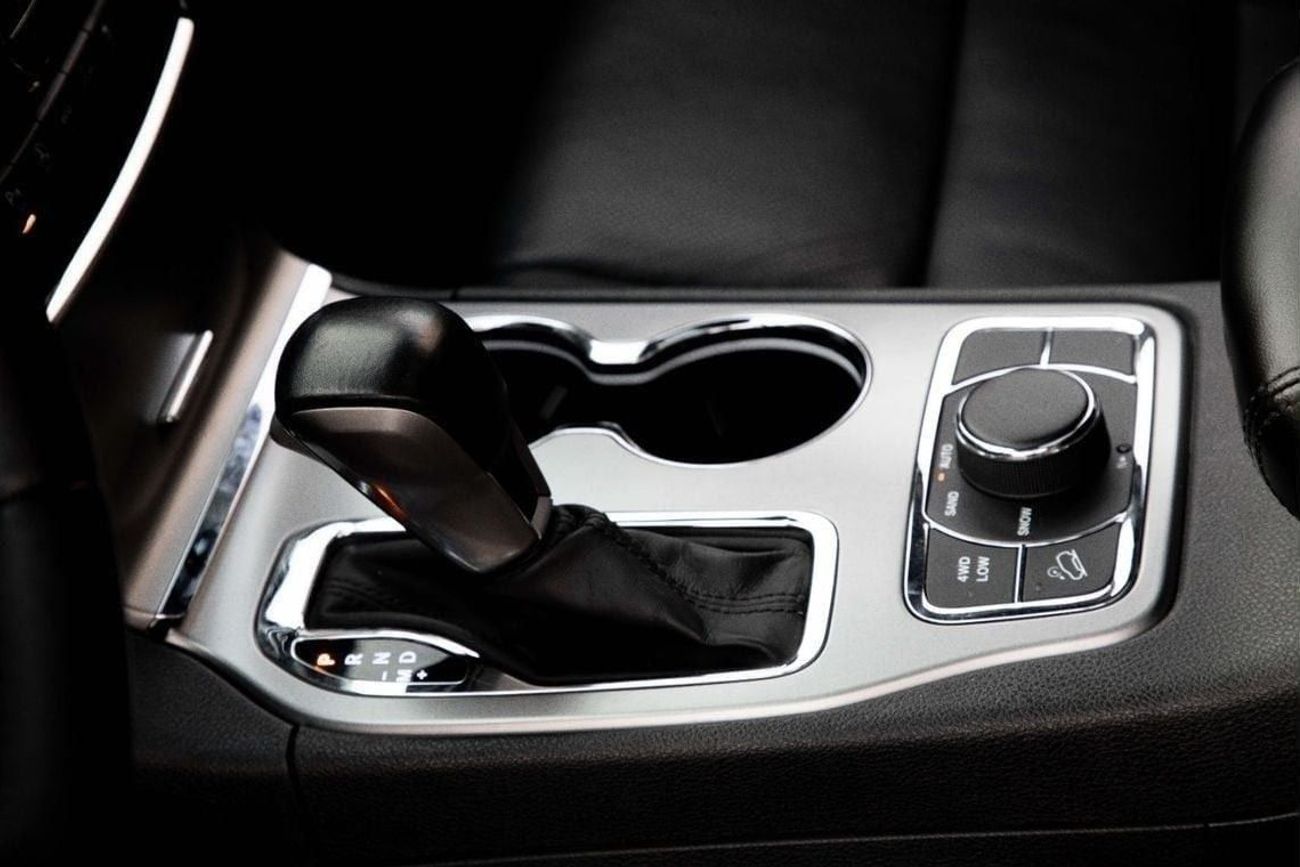 Jeep Cherokee LTD 4X4 | 1,860 P.M | 0% Downpayment | Showroom Condition