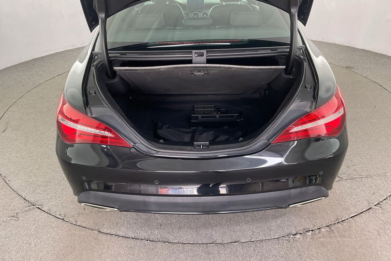 مرسيدس بنز CLA 200 Standard | National Day Celebration | شامل الضمان | 0 ﺪﻔﻋﺓ ﺃﻮﻟﻯ