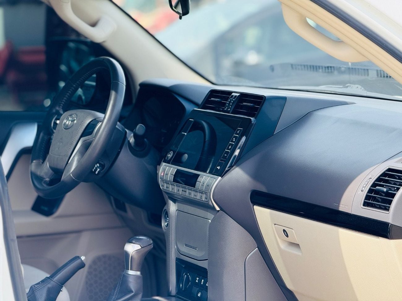 تويوتا برادو Toyota Prado Model 2022 fuel petrol cylinder 6 colour white Gear Automatic