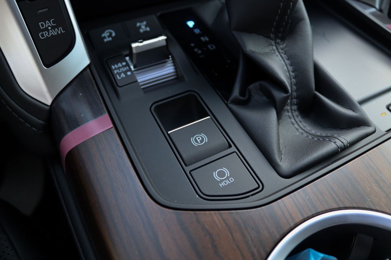 تويوتا لاند كروزر LAND CRUISER 4.0 V6 GXR-HIGH RADAR  **EXPORT ONLY**التصدير فقط خارج الخليج***