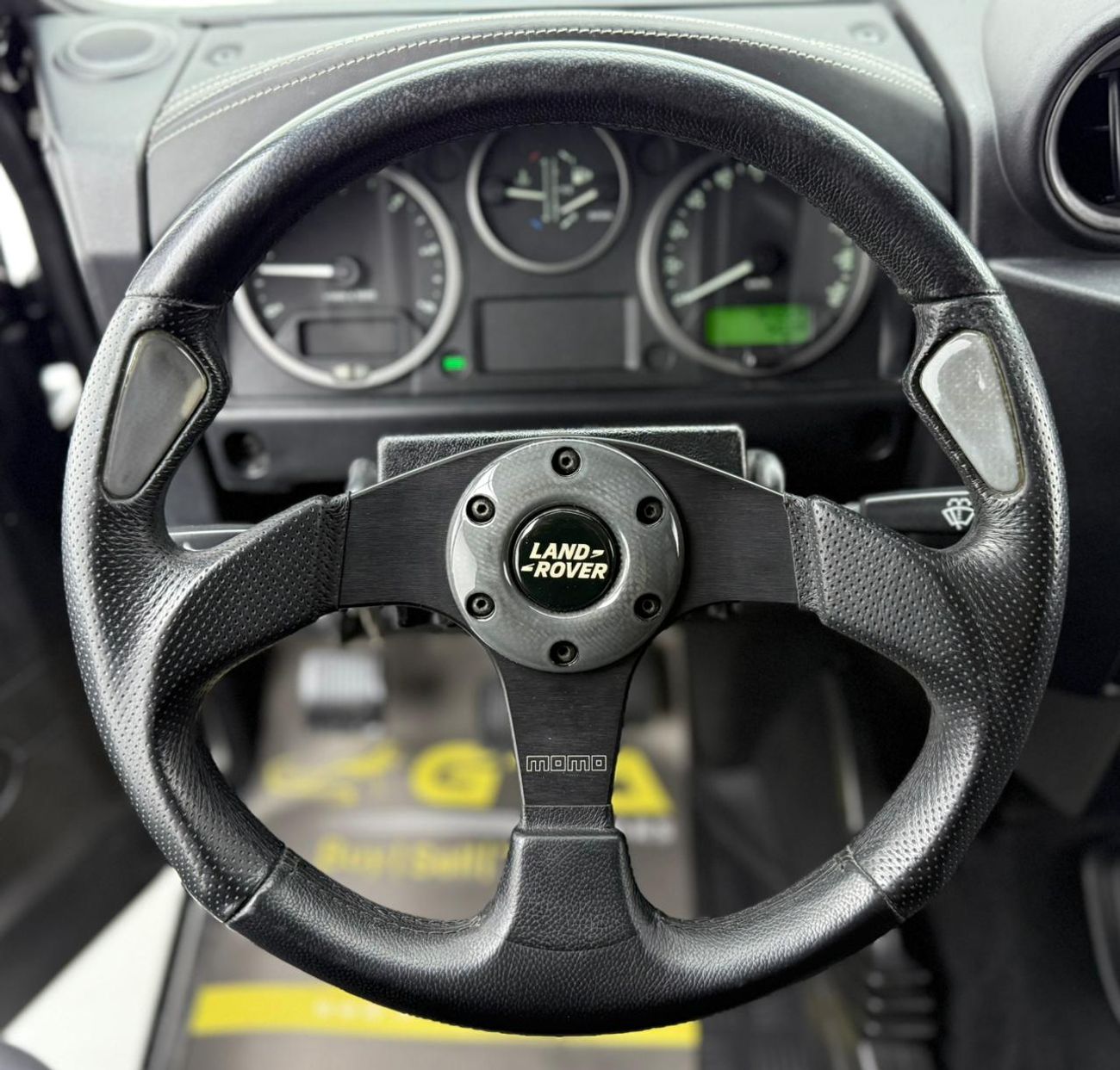 لاند روفر ديفندر 2010 Land Rover Defender 90, Manual Transmission, VIP Seats, Excellent Condition