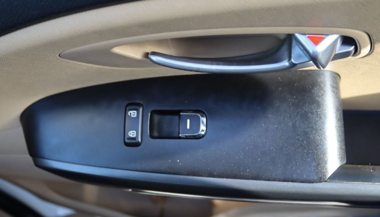 Kia Carnival EX 3.3L Kia Carnival 2020 model, GCC, accident-free, in excellent condition, 104,000 km, price 59,00