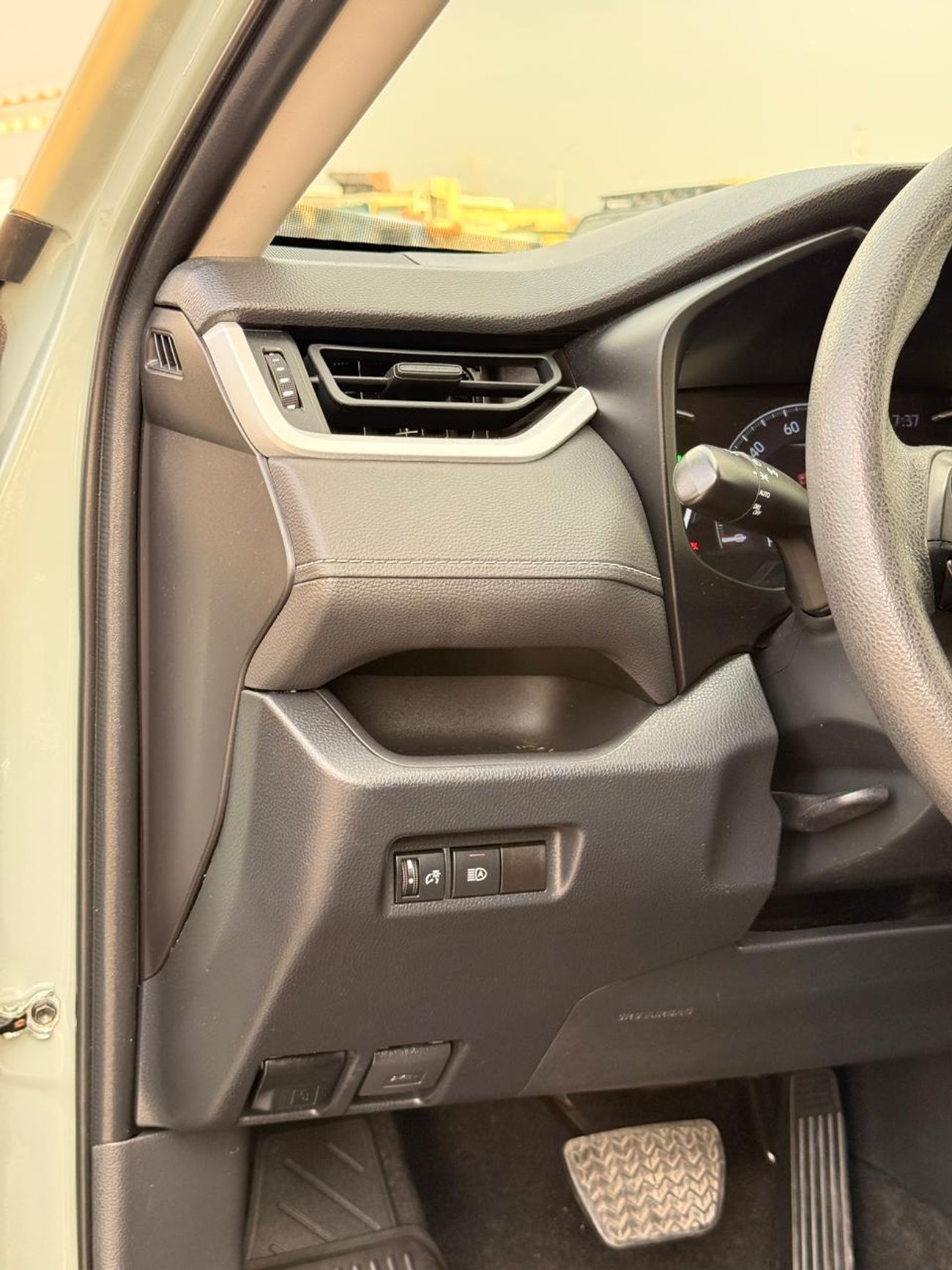 Toyota RAV4 XLE 2.5L AWD 2023