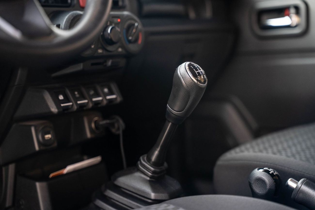 Suzuki Jimny 1.5L GL (M/T) GL Manual 2023 Low Mileage GCC Perfect Condition