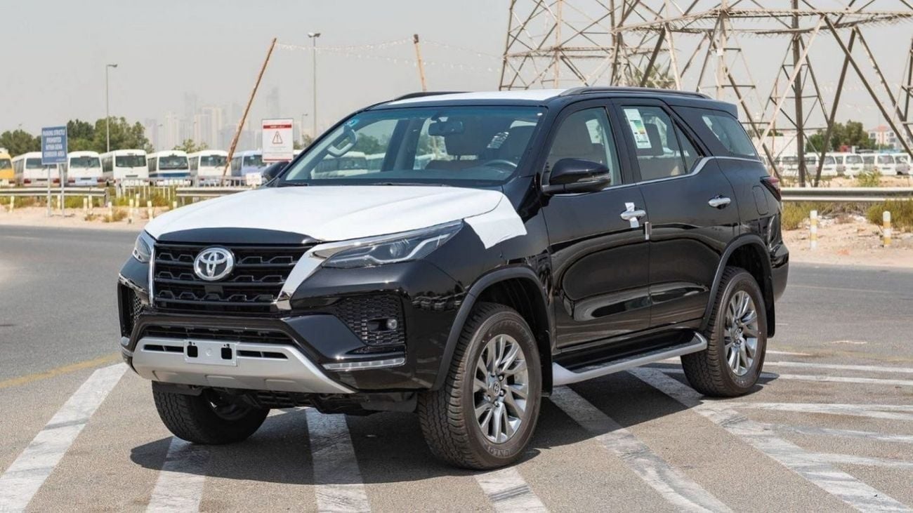 Toyota Fortuner TOYOTA FORTUNER VX SR5 V6 CYLINDER, 4.0P, BLACK COLOR TAN INTERIOR, 4WD