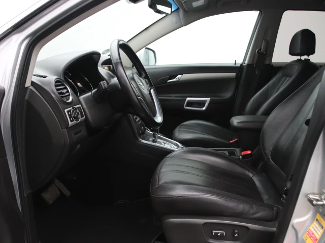 Opel Antara interior - Seats