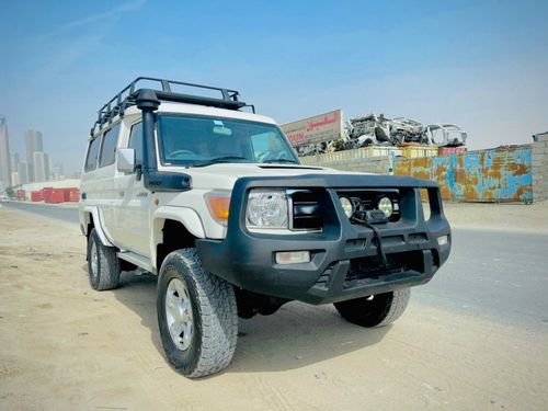 Toyota Land Cruiser 70