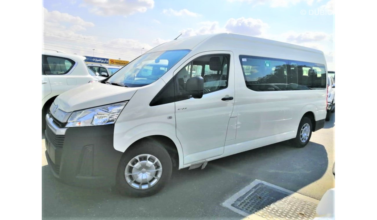 Toyota Hiace automatic DIESEL 13 SEATS