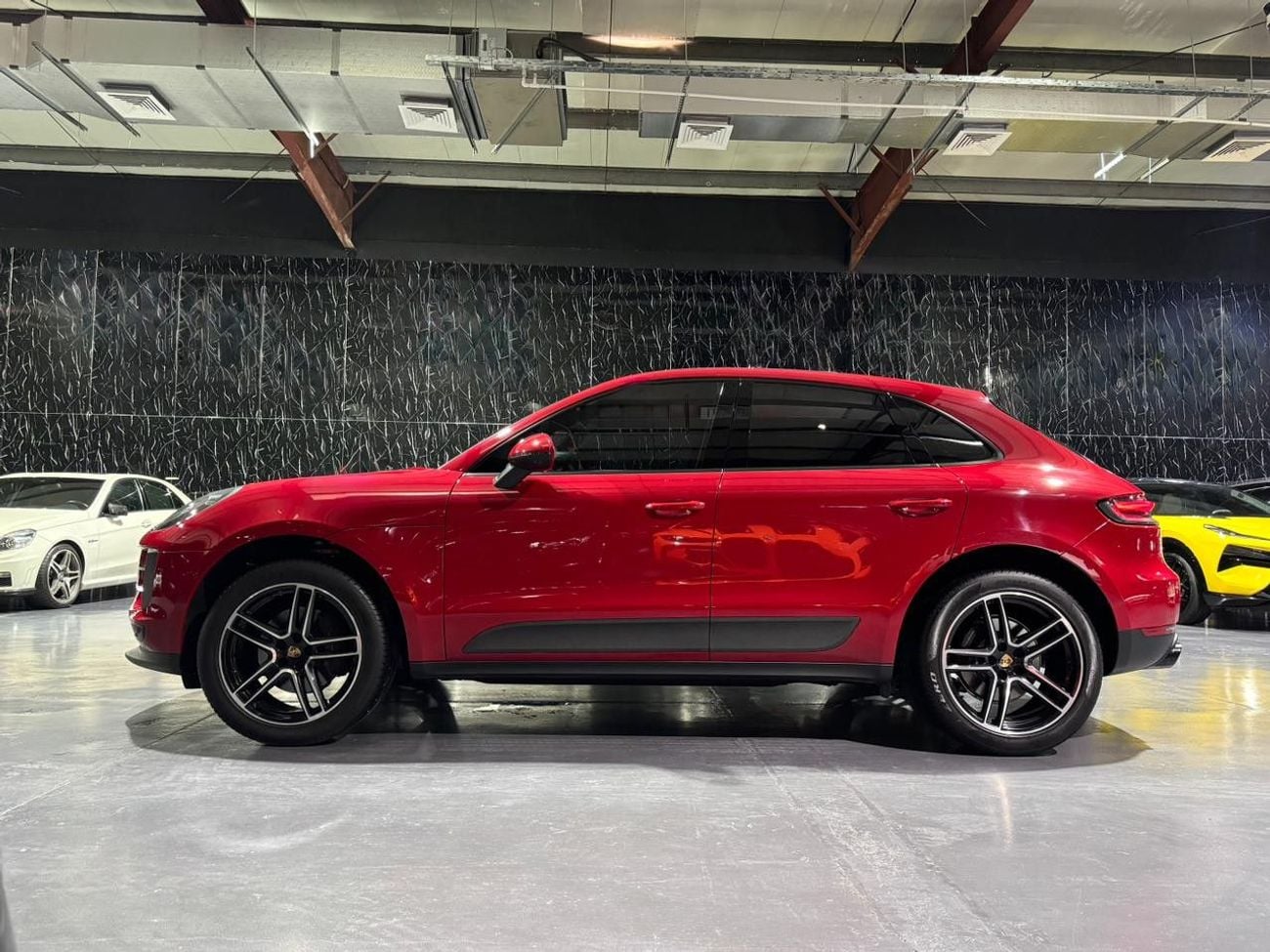 Porsche Macan STD 2.0L (252 HP)