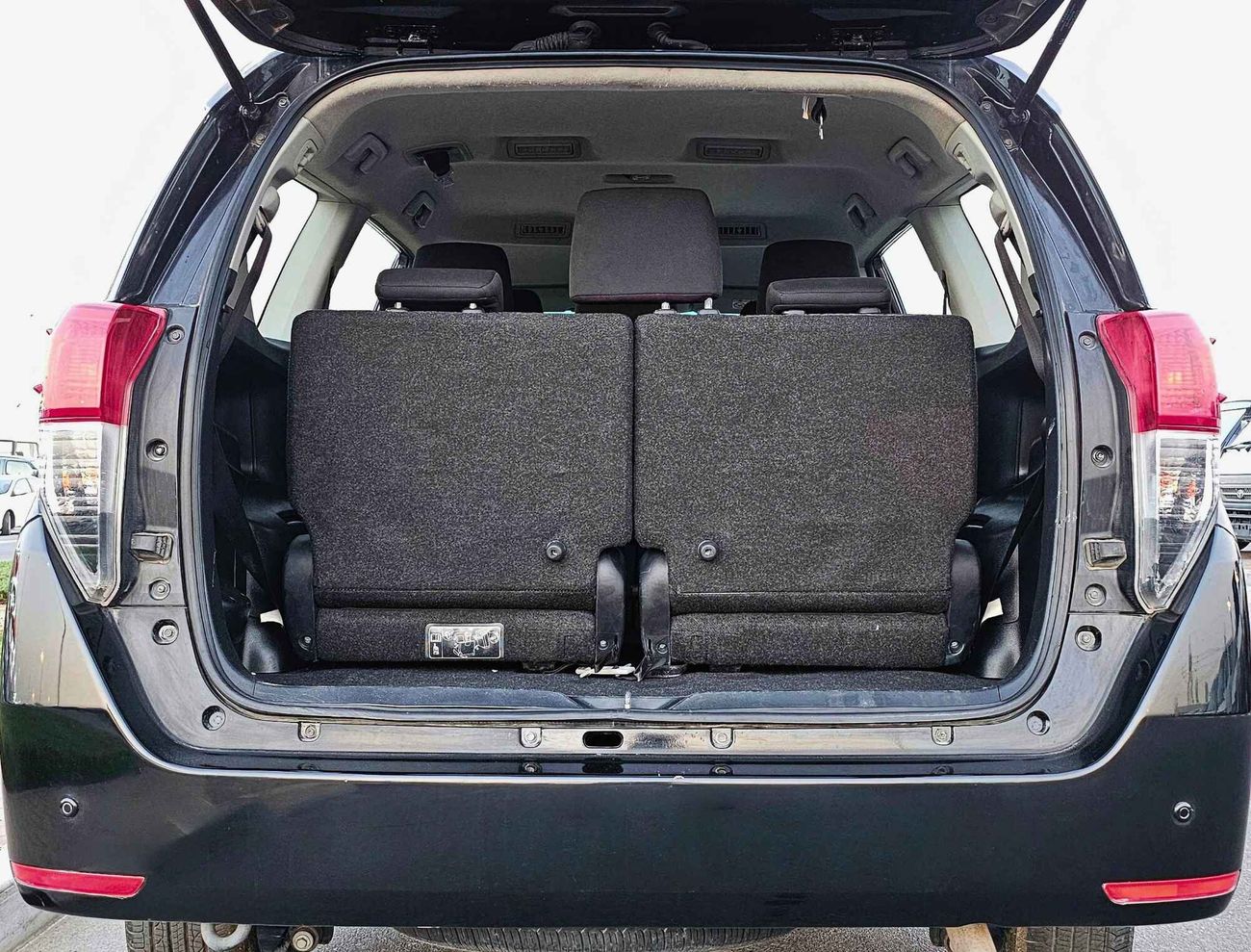 Toyota Innova SE/ V4 2.7/ 7 SEATS/ GCC/ NON ACCIDENT/ LOT# 20797