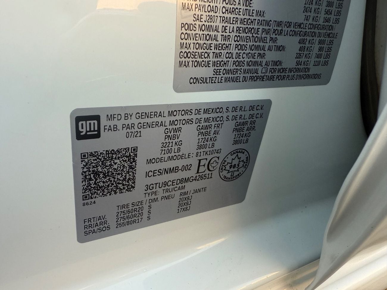 GMC Sierra 5.3L V8 AT4 Crew Cab (AWD) 2021 5.3L V8 AT4 LIMITED CANADA SPEC