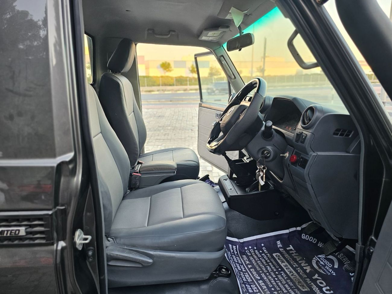 Toyota Land Cruiser Pick Up RHD Single Cabin Off-Road Heavy-duty Utility Pickup Truck 1VD-FTV 4.5L V8 Diesel Engine Manual Gear