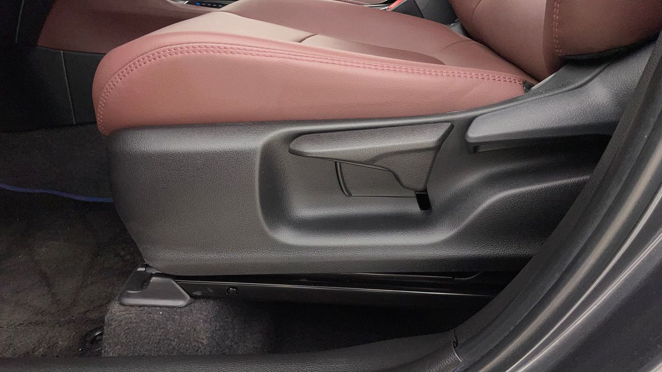 Toyota Corolla Cross GLI 1.8 | Zero Down Payment | Home Test Drive