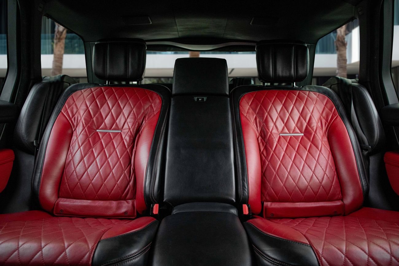 لاند روفر رينج روفر Range Rover SV Autobiography | 4,896 P.M | 0% Downpayment | SV Autobiography | V8 | Warranty