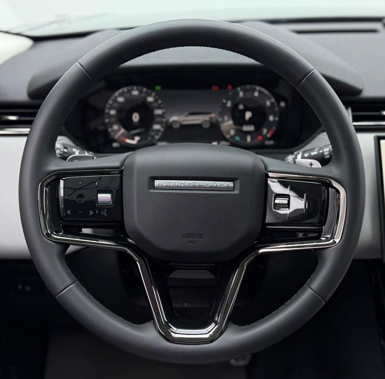 Land Rover Range Rover Velar Dynamic SE P250 2.0L 2025 Range Rover Velar P250 Dynamic SE, 5 Years RR Warranty + Service Pack, Exc