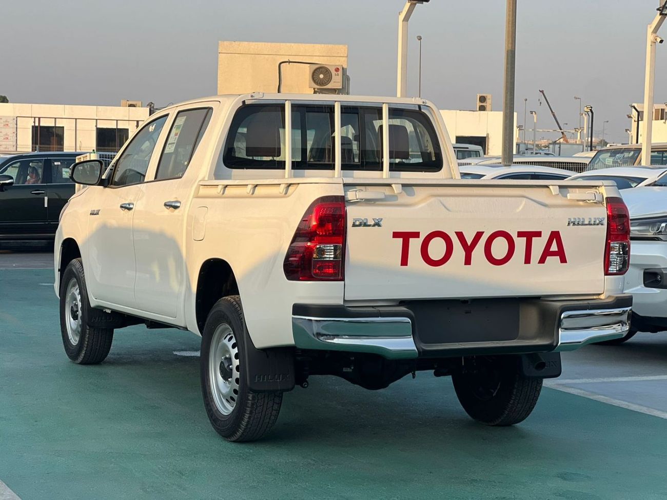 Toyota Hilux GLX 2.4L Double Cab Utility