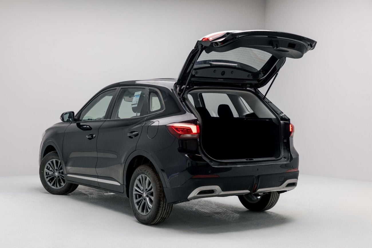 أم جي ZS STD 1.5L - Black Inside Black | Export Only